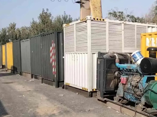 南岸200KW柴油发电机机组每小时油耗是多少？